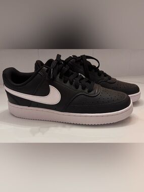 Nike Women’s Court Vision Low Black and White Sneakers Size 8.5